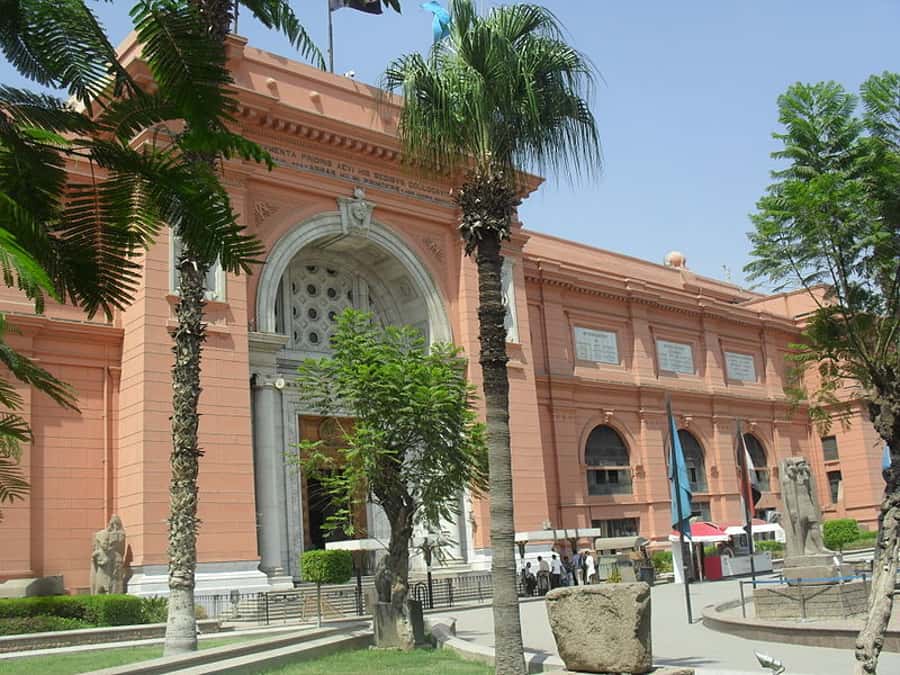 Cairo: Egyptian Museum 4-Hour Private Tour with Transfer - Entering the museum’s ancient collections