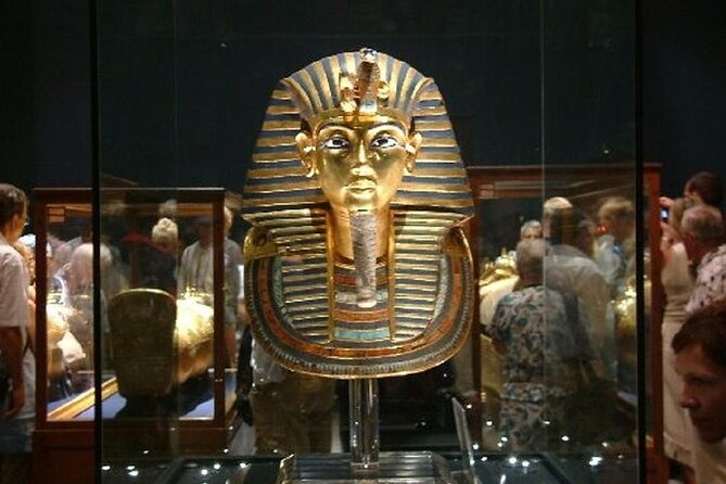 Cairo excursion from Hurghada Small Group - The Giza Pyramids and Sphinx in one focused visit