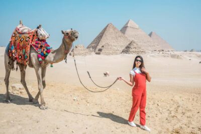 Female-Guided Pyramids, Sphinx & Museum City Tour