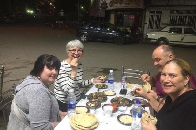 Cairo Food Tour - A rooftop meal with the Great Pyramid and Sphinx