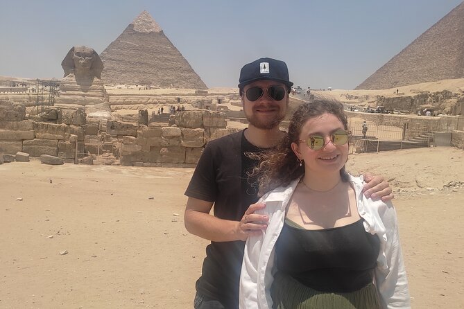 Cairo, Giza Pyramids, Great Sphinx, Egyptian Museum and Bazaar Private Tour - Lunch and the drive to Tahrir Square