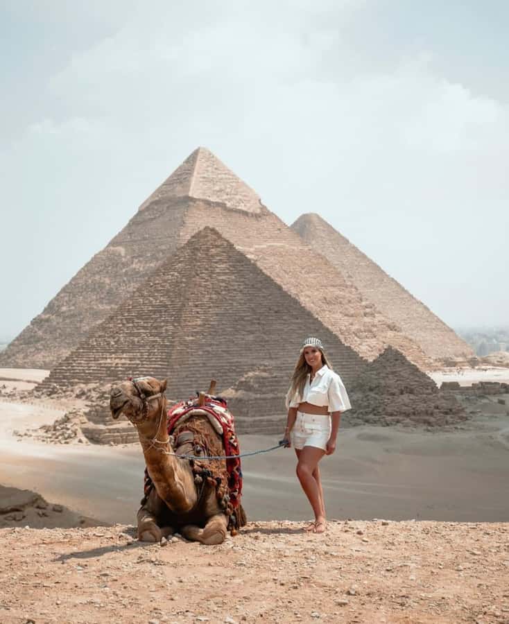 Cairo: Giza Pyramids, Memphis, and Sakkara Day Trip - How the guides shape the experience