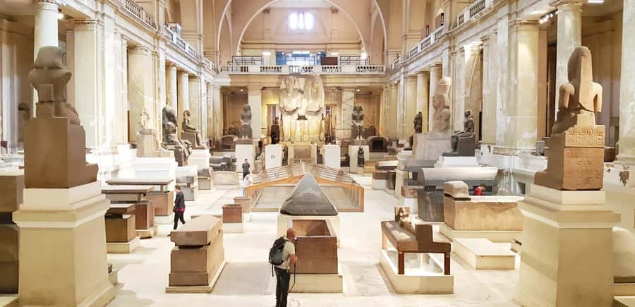 Cairo: Giza Pyramids, Museum & Tahrir Square Private Tour. - Timing, comfort, and accessibility