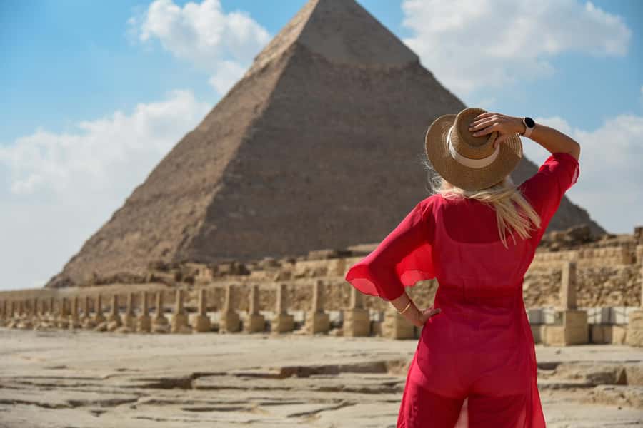 Cairo: Giza Pyramids, Sakkara & Dahshur All-Inclusive Tour - Saqqara and the Step Pyramid of Djoser