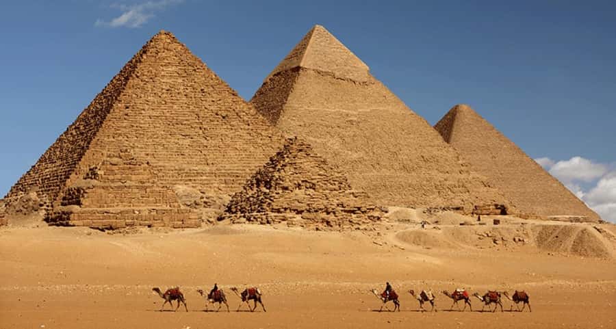 Cairo: Giza pyramids, Sphinx, and Great Pyramid Tour - Finding the best photo stops around Giza