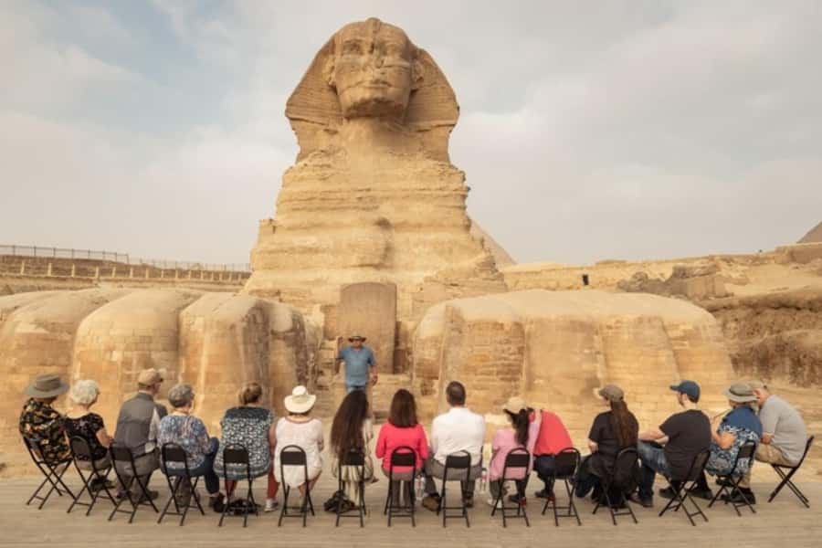 Cairo: Giza pyramids, Sphinx, and Great Pyramid Tour - Hotel pickup and the value of included transport