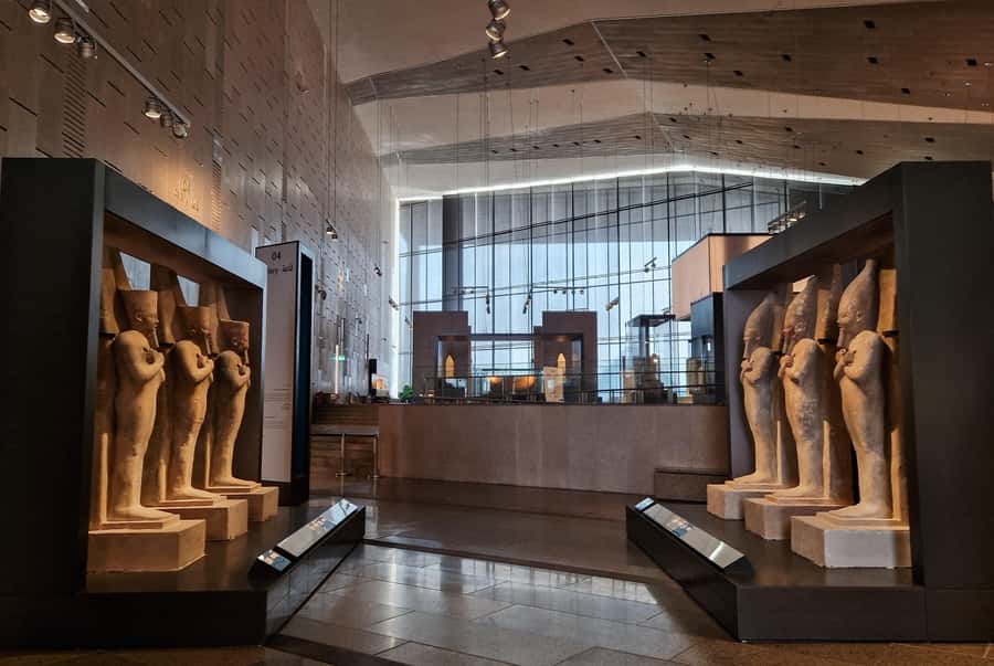 Cairo: Grand Egyptian Museum, Pyramids, Sphinx Tour & Lunch - The Sphinx and Khafre’s Valley Temple