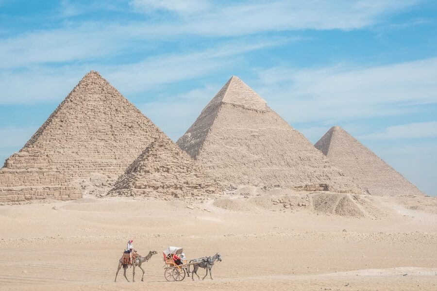 Cairo: Half Day Pyramids Tour by Camel or Horse Carriage - Choosing a horse carriage instead