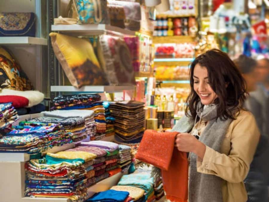 Cairo: Half Day Shopping tour - Essential oils and Egyptian spices: the most hands-on stop