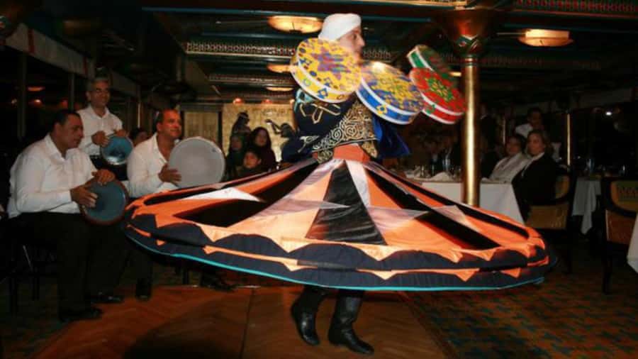 Cairo: Nile Maxim Luxurious Dinner Cruise with Dance Show - Boarding Near Tahrir Square
