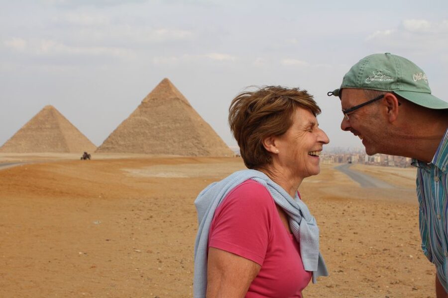 Cairo: Private Giza Pyramids, Sphinx, Saqqara & Memphis Tour - Lunch and the rhythm of the day