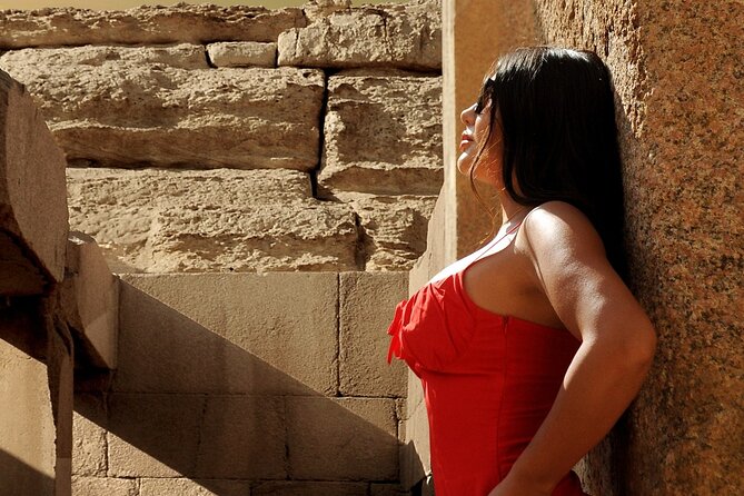 Cairo: Pyramids, Bazaar, Lunch with Female Guide - The museum detail needs clarification