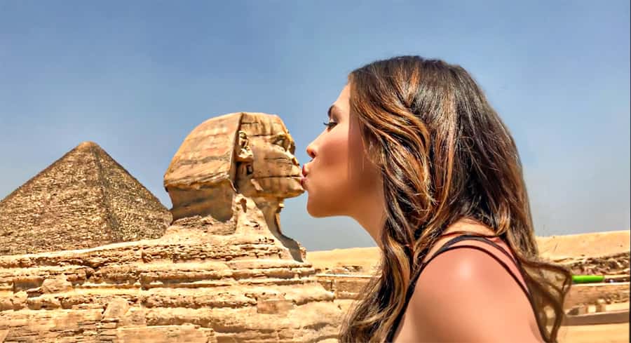 Cairo: Pyramids, Sakkara & Memphis Tour with Lunch - Guides, drivers, and the value of a private vehicle