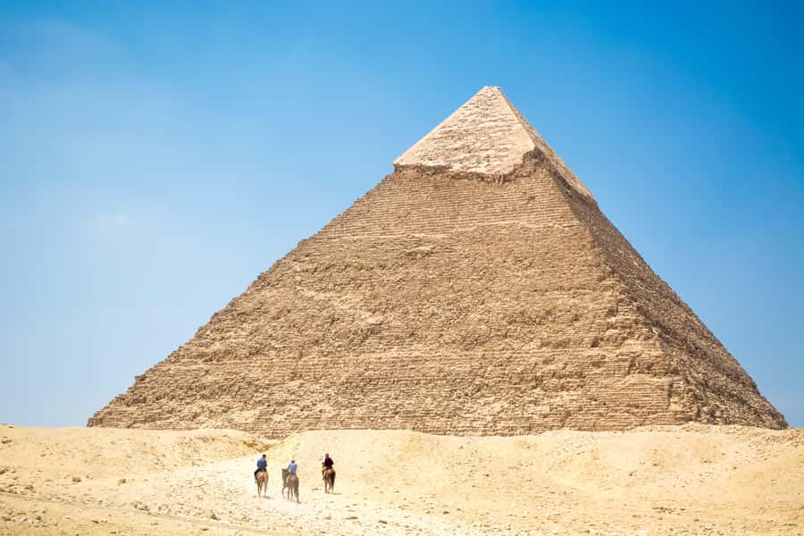 Cairo: Pyramids, Sphinx & Grand Egyptian Museum Private Tour - The Tutankhamun galleries and solar boats
