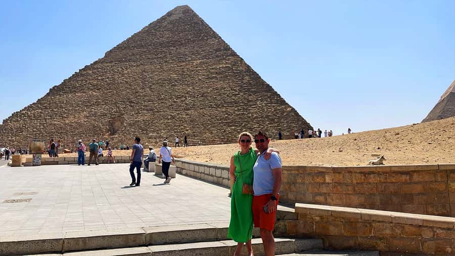 Cairo: Pyramids, Sphinx & Grand Egyptian Museum Private Tour - Why the guide can make or break the experience