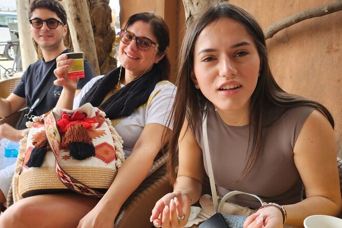Cairo Shopping tour Private Papyrus Essential oils Bazar Cotton - Egyptian cotton at the Three Pyramids Bazaar