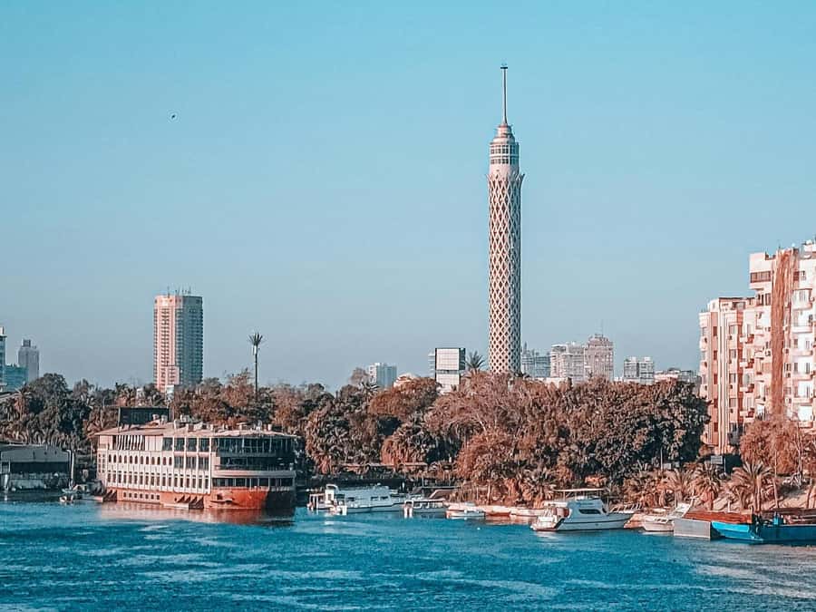 Cairo: Sunset Cairo Tower Tour With Nile River Dinner Cruise - Four details that shape the evening