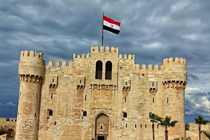 Cheap Private tour to Giza Pyramids and Sakkara and memphis - Timing, comfort, and what to bring