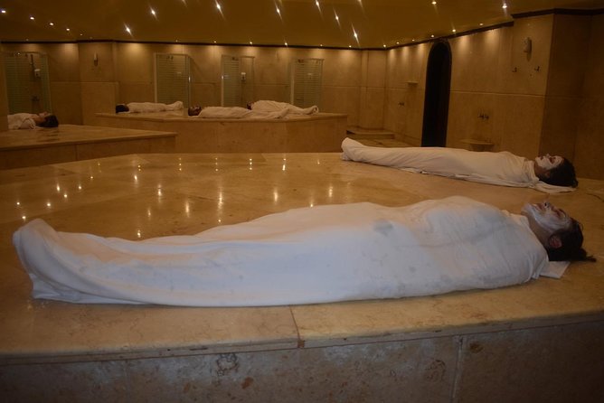 Cleopatra Bath Massage Sauna, Steam, Jacuzzi & Transfer-Hurghada - A short rest with coffee, tea, and water