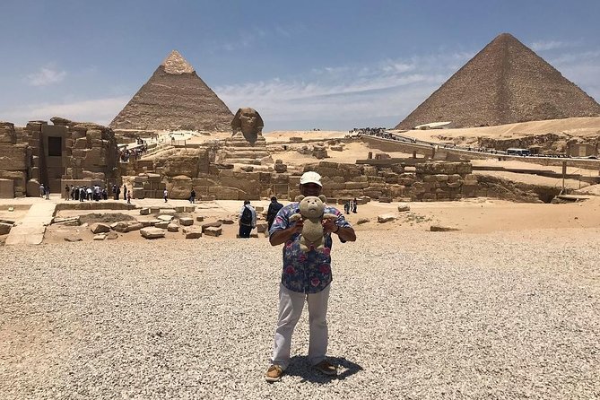 Day Tour Pyramids of Giza and Sphinx from Cairo - Meeting the Sphinx and Valley Temple