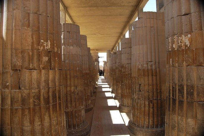 Day Tour to Giza Pyramids, Sphinx, Sakkara Pyramids and Dahshur Pyramids - Heat, clothing, and what to bring