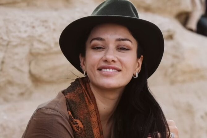Day Tour to Giza Pyramids , sphinx ,With all the highlights - What the guides add to the day