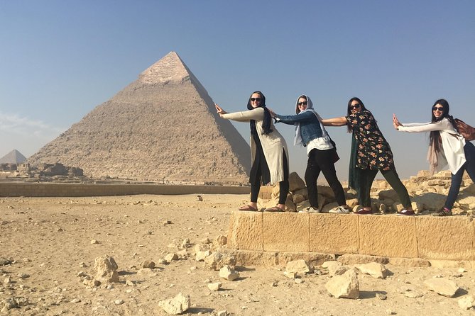 Day Tour To Pyramids of Giza and Egyptian Museum - The camel ride: classic Cairo pictures, short and simple