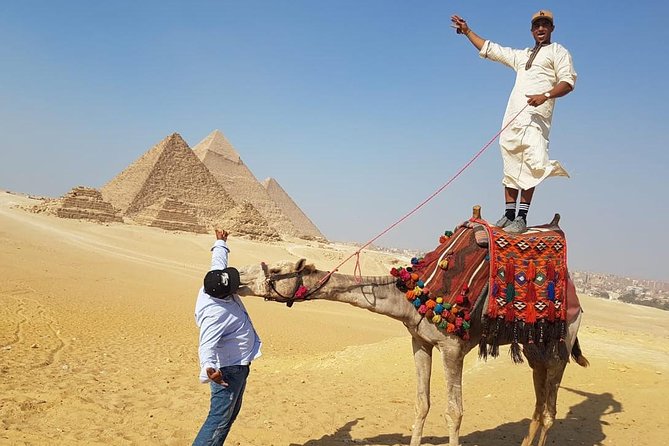 Day Tour To Pyramids of Giza and Egyptian Museum - Giza Pyramids: your first look at the ancient giants