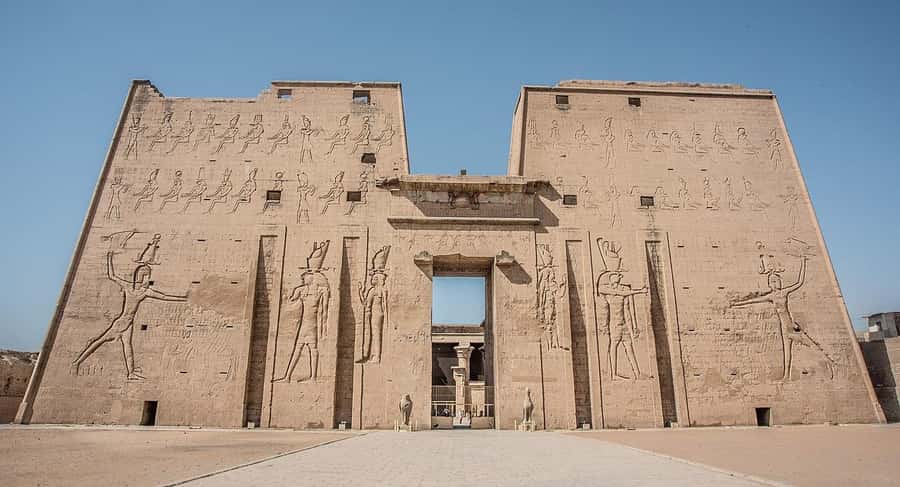 Day Tour visit Edfu Kom Ombo temples from Luxor - Kom Ombo: a temple with a different character