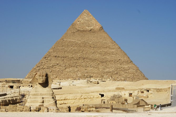 Day trip from Hurghada to Cairo by plane - Guide language and group size can change the experience