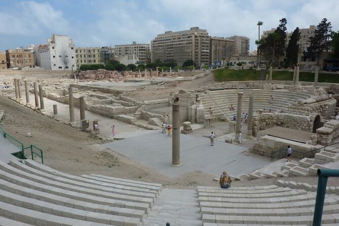 Day Trip to Alexandria from Giza & Cairo by Pharaohs Tours - Pompey’s Pillar, a quick stop with a huge column