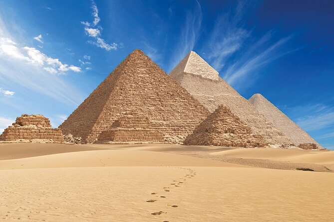 Day Trip to Cairo By Flight From Hurghada - Guides, group size, and the human side of the day