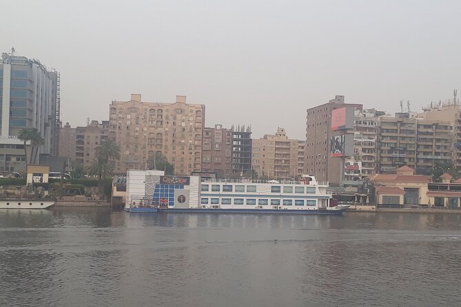 Dinner Nile cruse in Cairo at Night - What Your Host Adds to the Evening