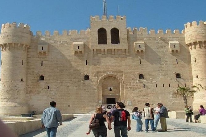 Discover Alexandria's Wonders: Full-Day Private Tour from Cairo - Kom el Shoqafa, where Roman and Egyptian customs meet