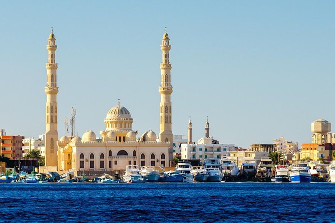 Discover Hurghada City Tour & Handicraft Shopping - Hurghada - Entering Hurghada’s working fish market
