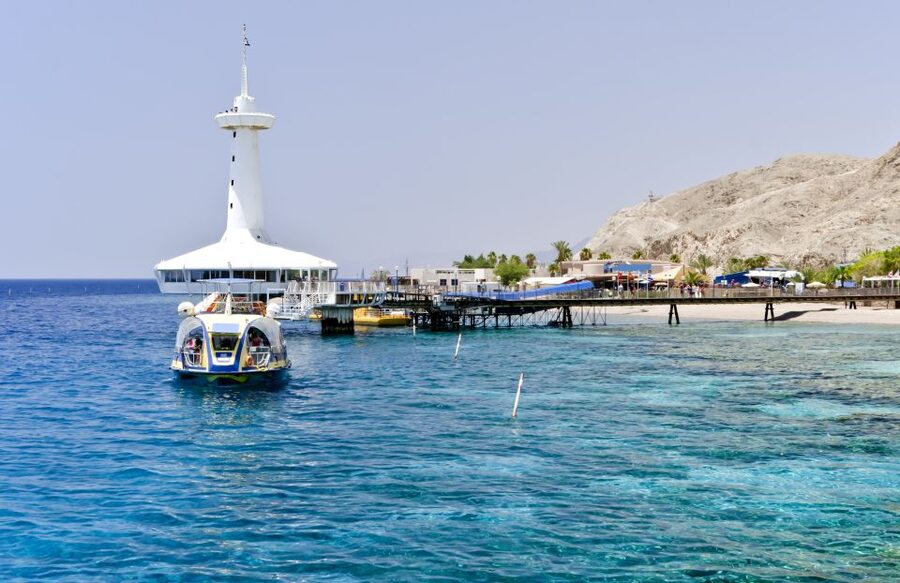 Eilat: 2-Hour Glass-Bottom Boat Tour - Music and commentary can shape the experience