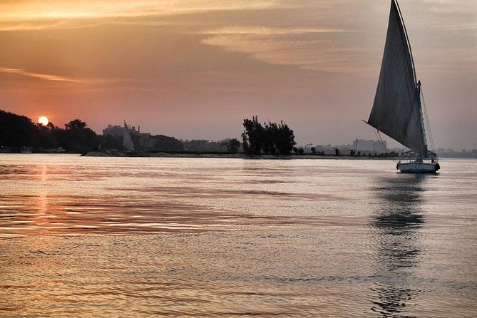 Felucca Sailing trip on the Nile in Cairo - Guide service: friendly help or limited information