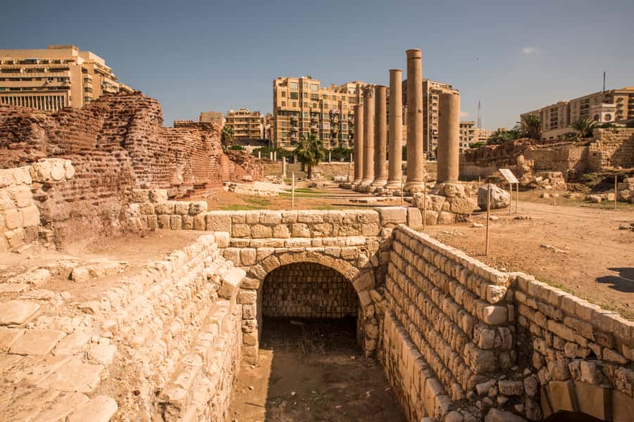 From Alexandria: Full-Day Guided Tour of Historical Sights - Kom El-Deka, Roman theater with a city feel