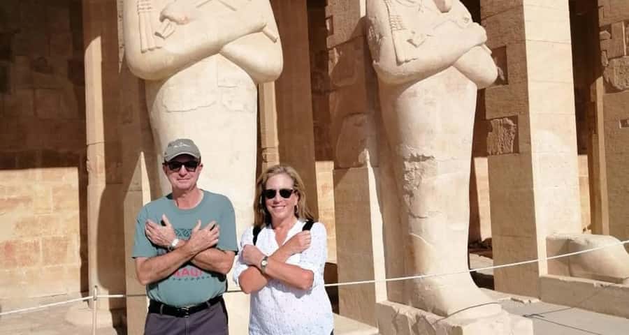 From Aswan: 4-Days 3-Night Nile Cruise with Hot Air Balloon - The guides and the human side of the trip