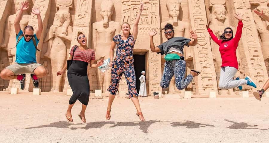From Aswan:4 Days Nile Cruise Luxor Abu Simbel & Air Balloon - Ship comfort, meals, and the reality of five-star wording