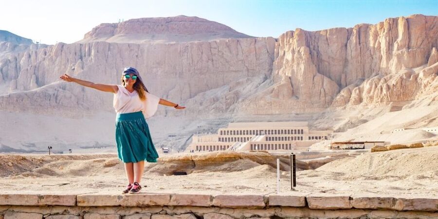 From Aswan:4 Days Nile Cruise Luxor Abu Simbel & Air Balloon - Who should choose this four-day cruise?