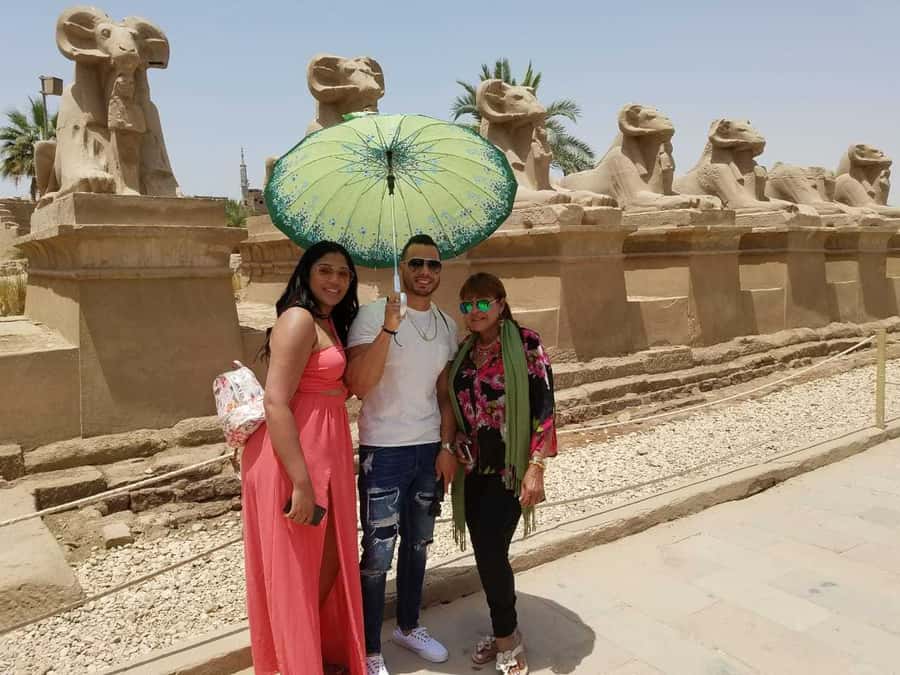 From Aswan: 4 Days Nile River Cruise with Guided Tours - A relaxed morning, then Kom Ombo at the wrong time