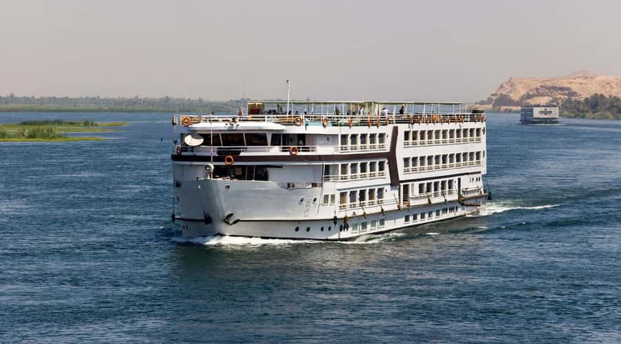 From Aswan: 5-Day Nile Cruise to Luxor with Hot Air Balloon - Day 1: Aswan’s granite, dams, and island temple