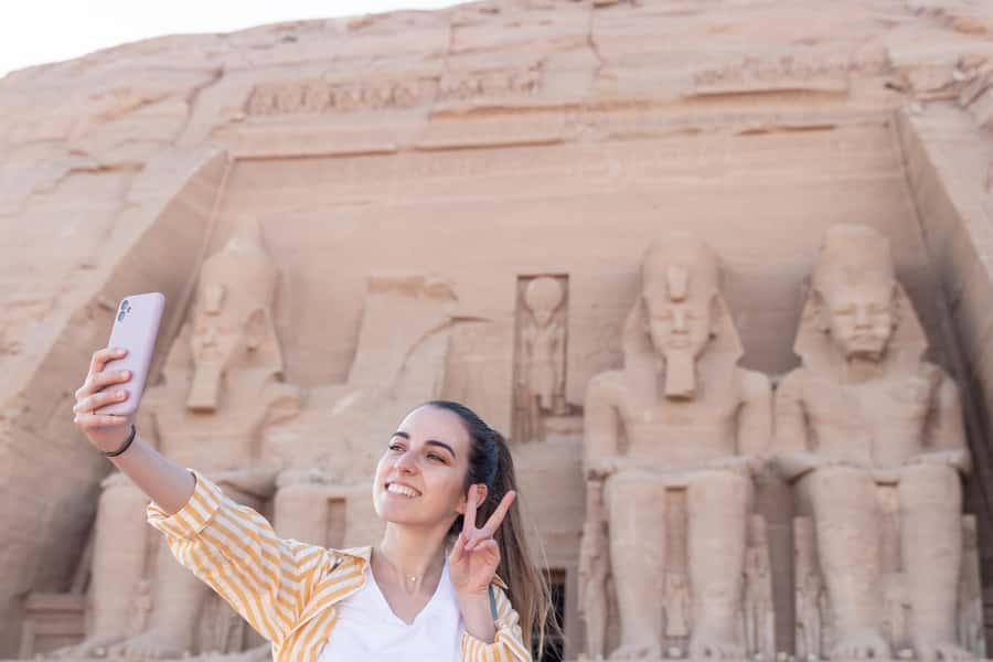 From Aswan: Abu Simbel Day Tour with Private Guide and Car - Choosing the right departure time