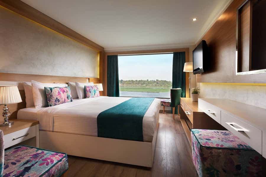 From Aswan: Overnight Nile Cruise to Luxor with Meals - Settling into the ship after lunch