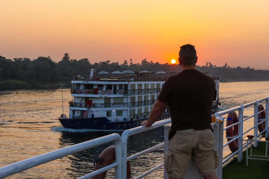 From Cairo: 3-Day Nile Cruise with Hot Air Balloon & Flights - Day 2: Balloon views, royal tombs, and Karnak
