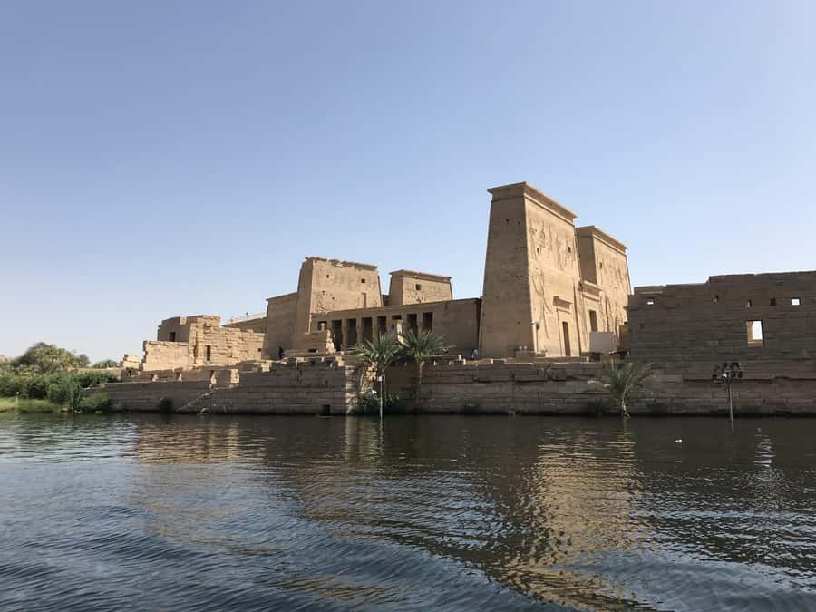 From Cairo: 4-Day Nile Cruise from Aswan to Luxor with Meals - Tips, optional outings, and the real cost