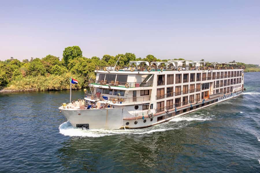 From Cairo: 4-Day Nile Cruise to Aswan w/ Balloon & Flights - What $1,100 buys you on this four-day Nile trip