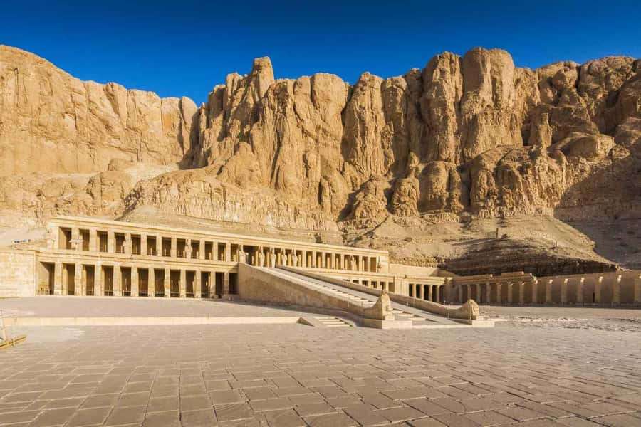 From Cairo: 4-Day Nile Cruise to Aswan w/ Balloon & Flights - Day 1: Karnak and Luxor Temple set the tone