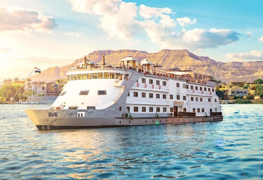 From Cairo: 5-Day Nile Cruise to Aswan & Balloon by Flights - Is $1,400 per person good value?